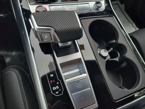 New 2026 Audi RS Q8 performance AWD/4WD image 27