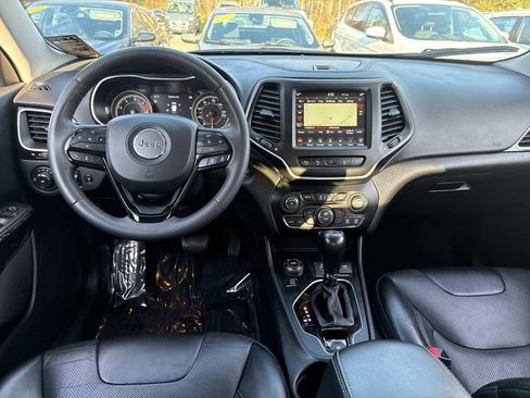 Used 2023 Jeep Cherokee Altitude Lux image 15