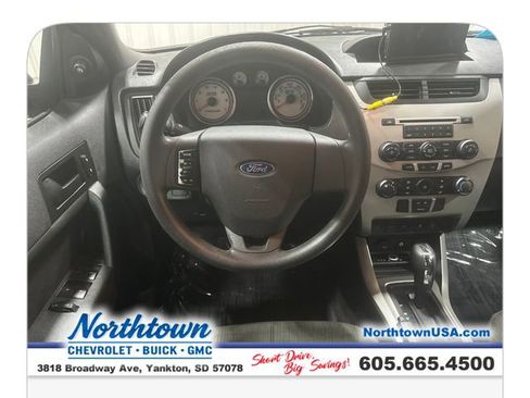 Used 2011 Ford Focus SE FWD image 13