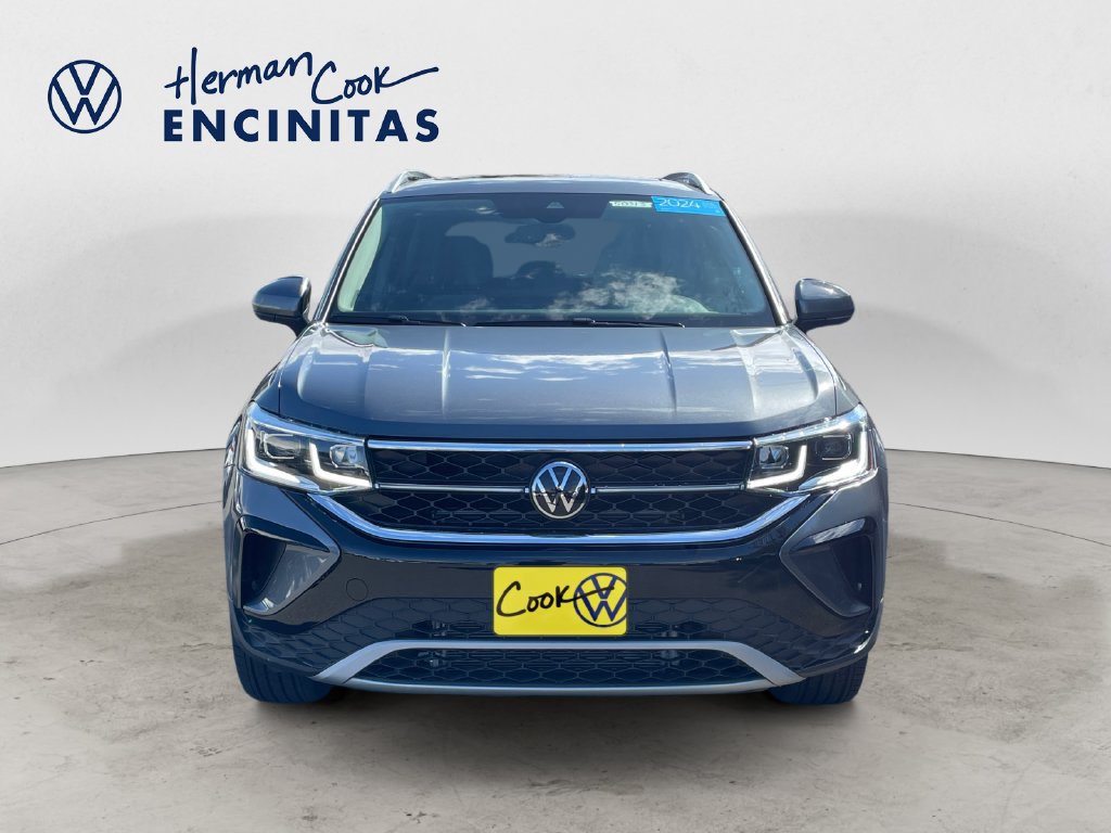 Used 2024 Volkswagen Taos SEL AWD/4WD image 8
