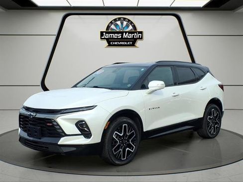 Certified 2023 Chevrolet Blazer RS w/ Driver Confidence II Package image 1