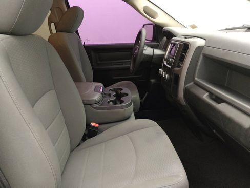 Used 2019 RAM 1500 Express RWD image 21