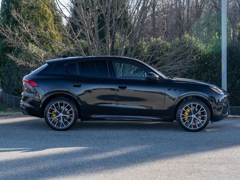 New 2026 Maserati Grecale Modena image 8