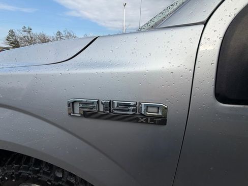 Used 2017 Ford F150 XLT w/ Equipment Group 301A Mid image 8