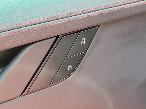 Certified 2023 Porsche 911 Carrera GTS RWD image 25