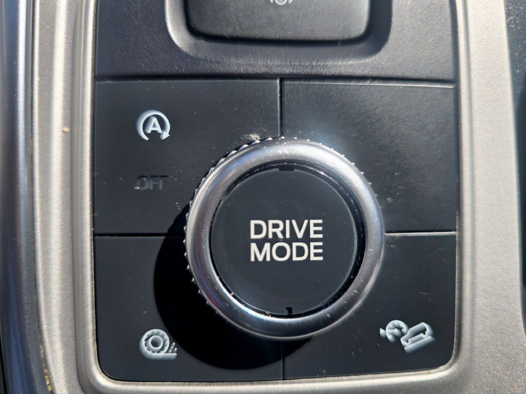 Certified 2024 Ford Explorer XLT w/ Equipment Group 202A AWD/4WD image 20