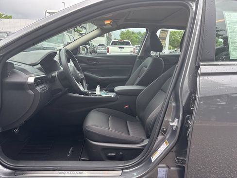 New 2026 Nissan Altima 2.5 SV w/ SV Special Edition Package FWD image 13