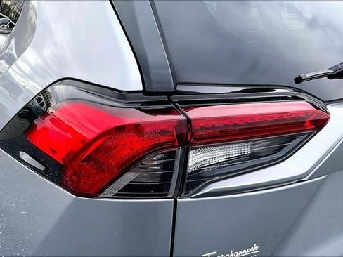 Used 2020 Toyota RAV4 Limited AWD/4WD image 22