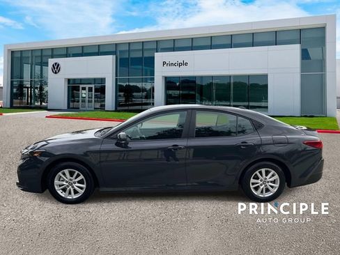 Used 2026 Toyota Camry LE FWD image 6