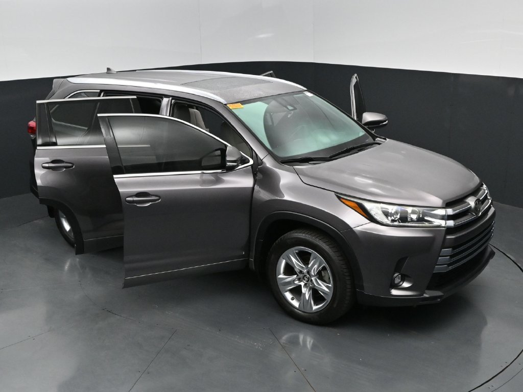 Used 2019 Toyota Highlander Limited AWD/4WD image 35