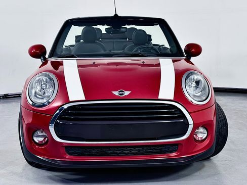 Used 2018 MINI Cooper Convertible image 7