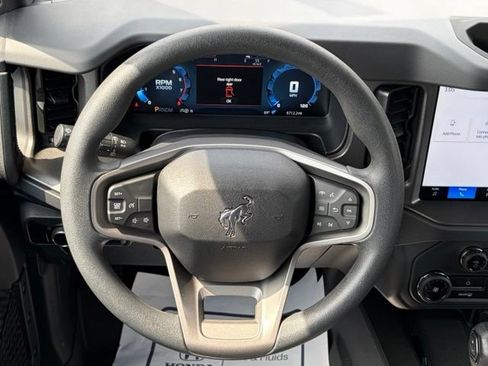 Used 2025 Ford Bronco 4-Door AWD/4WD image 35