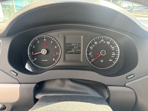 Used 2014 Volkswagen Jetta SE FWD image 9