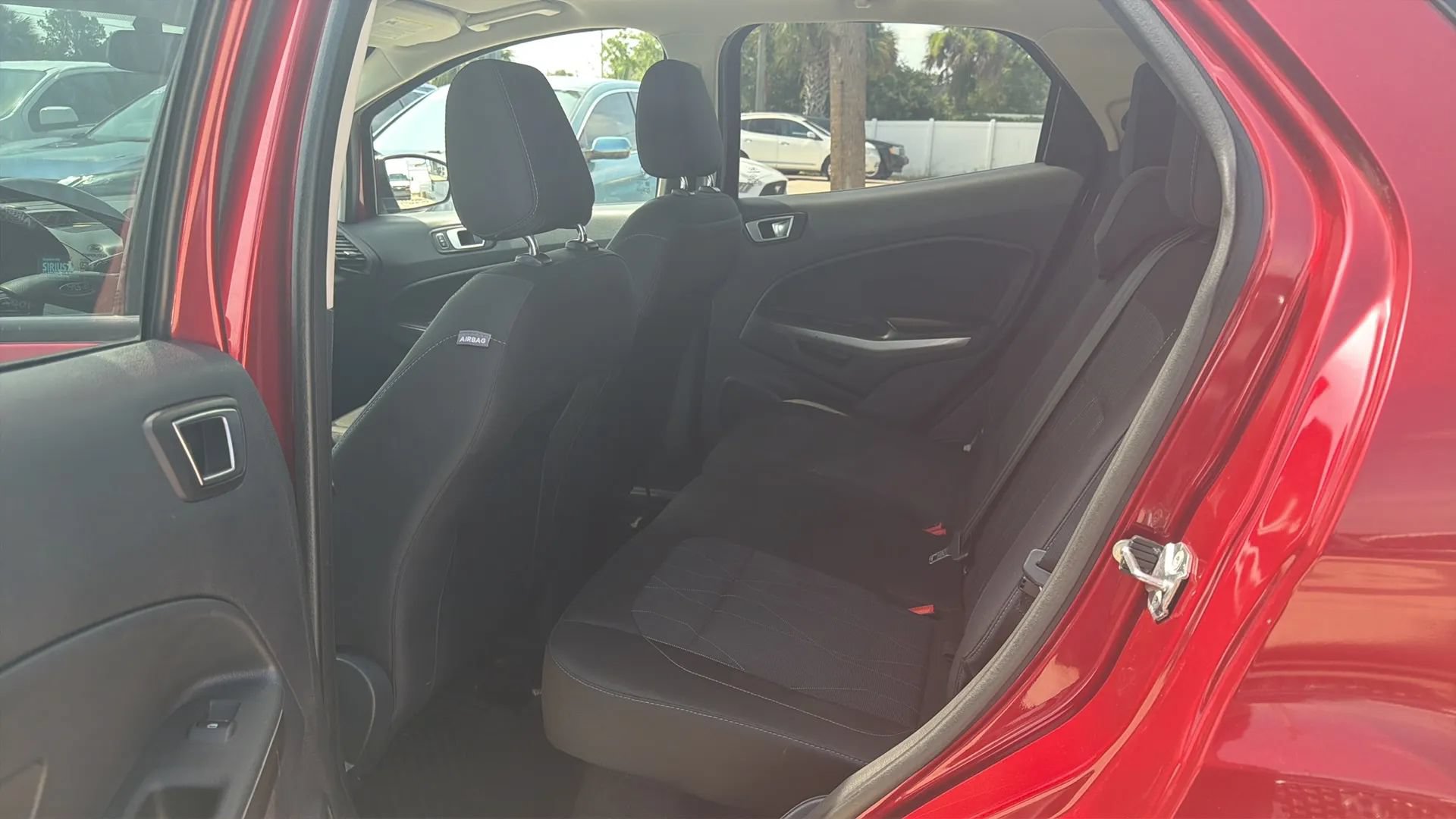 Used 2018 Ford EcoSport SE FWD image 15