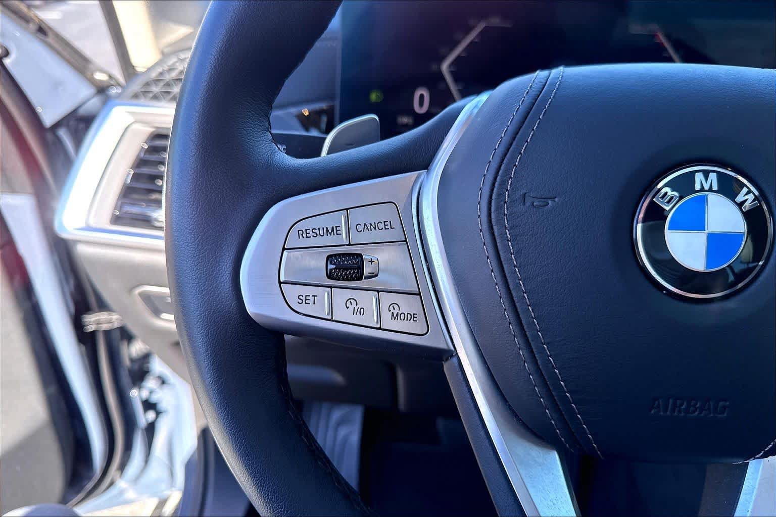 Used 2026 BMW X7 xDrive40i AWD/4WD image 24
