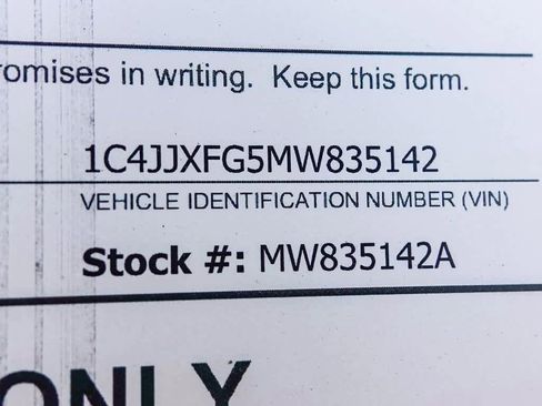 Certified 2021 Jeep Wrangler Unlimited Rubicon w/ Xtreme Recon 35" Tire Package image 28