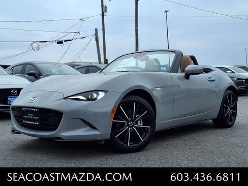 Certified 2025 MAZDA MX-5 Miata Grand Touring w/ Weather Package RWD image 2