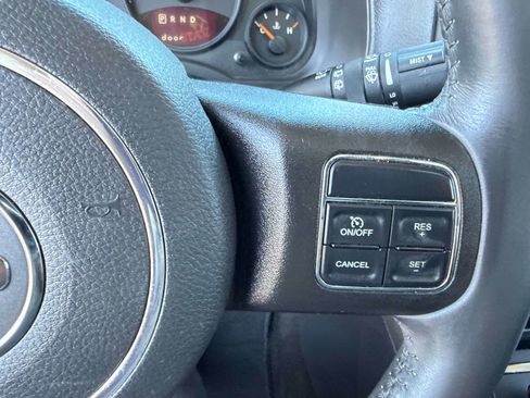 Used 2015 Jeep Patriot High Altitude AWD/4WD image 24