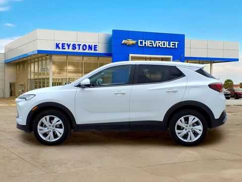 Used 2025 Buick Encore GX Preferred AWD/4WD image 4
