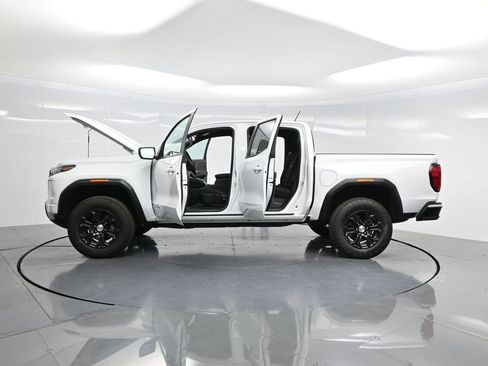 Used 2024 GMC Canyon Elevation w/ Convenience Package image 41