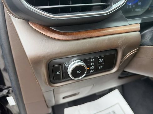 Certified 2023 Ford Explorer King Ranch w/ Technology Package RWD image 20