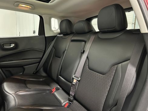 Used 2021 Jeep Compass Latitude w/ Sun and Sound Group AWD/4WD image 32