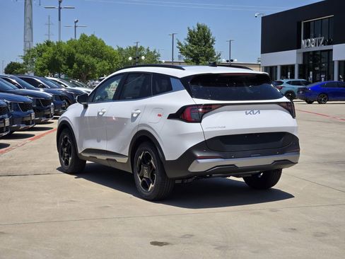 New 2026 Kia Sportage EX FWD image 3