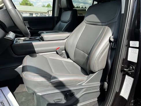 Used 2025 Ford Expedition Max Active AWD/4WD image 14