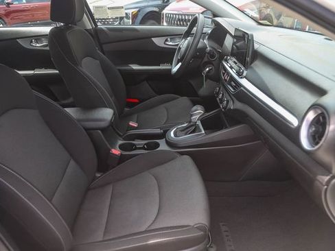 Used 2023 Kia Forte LXS FWD image 16