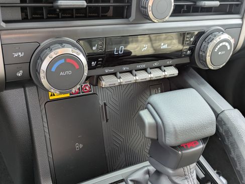 New 2026 Toyota 4Runner TRD Off-Road Premium AWD/4WD image 18