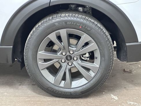 New 2026 Ford Explorer Active image 44