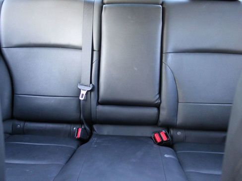 Used 2016 Subaru Legacy 2.5i Limited image 17