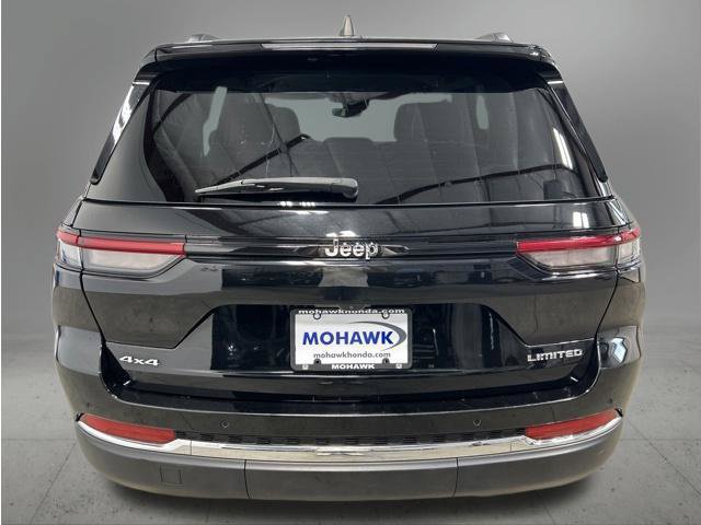Used 2023 Jeep Grand Cherokee Limited AWD/4WD image 4