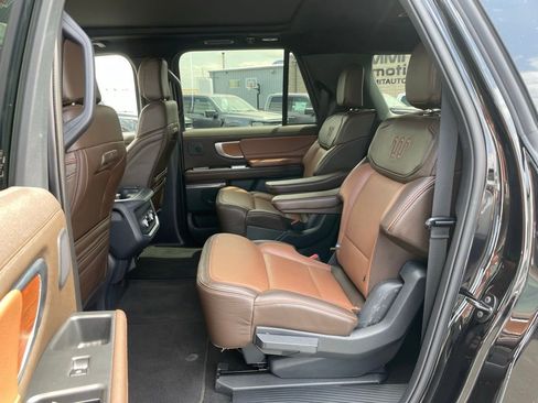 Used 2025 Ford Expedition Max King Ranch AWD/4WD image 8