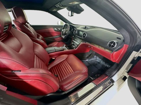 Used 2018 Mercedes-Benz SL 550 image 26
