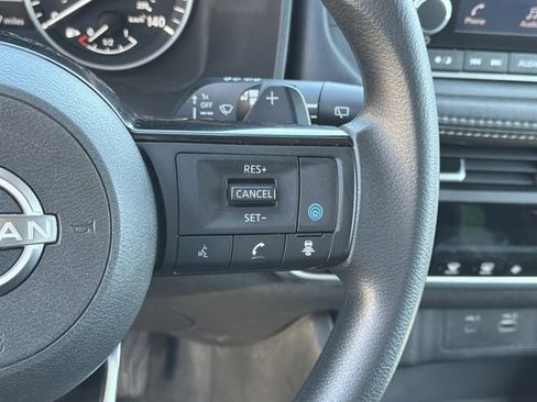 Used 2023 Nissan Rogue SV image 26