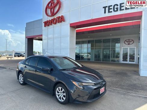 Used 2026 Toyota Corolla LE FWD image 1