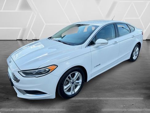 Used 2019 Ford Fusion SE FWD image 8