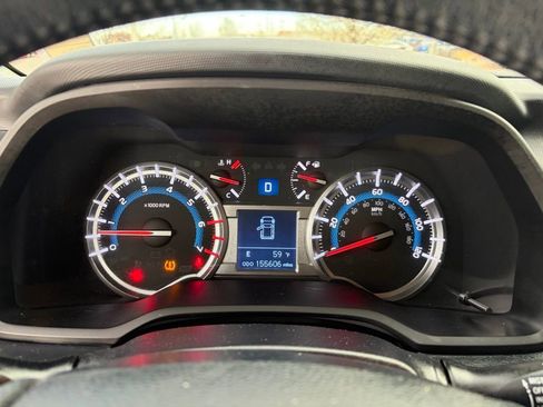 Used 2019 Toyota 4Runner TRD Off-Road Premium image 32