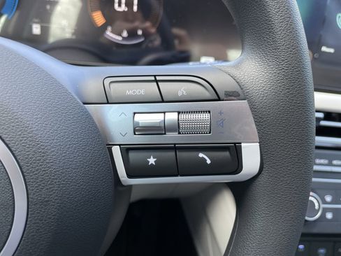 Certified 2026 Hyundai Tucson SE FWD image 31