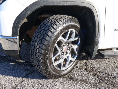 Used 2022 GMC Sierra 1500 SLT w/ SLT Premium Plus Package image 19