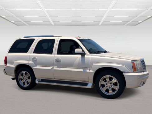 Used 2005 Cadillac Escalade AWD image 28