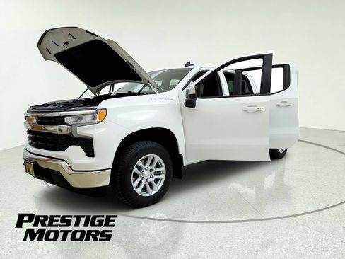 Used 2023 Chevrolet Silverado 1500 LT w/ Protection Package AWD/4WD image 10