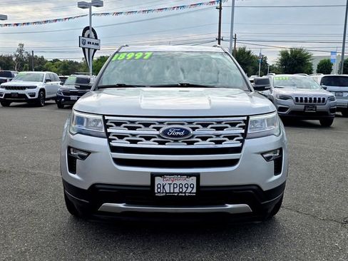 Used 2019 Ford Explorer XLT w/ Equipment Group 201A image 2