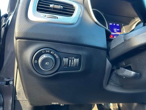 Used 2018 Jeep Compass Latitude image 15