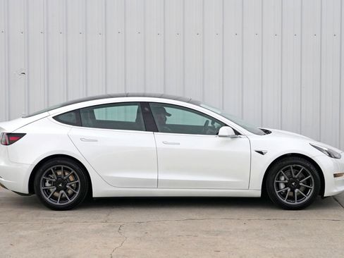 Used 2020 Tesla Model 3 Standard Range Plus image 55