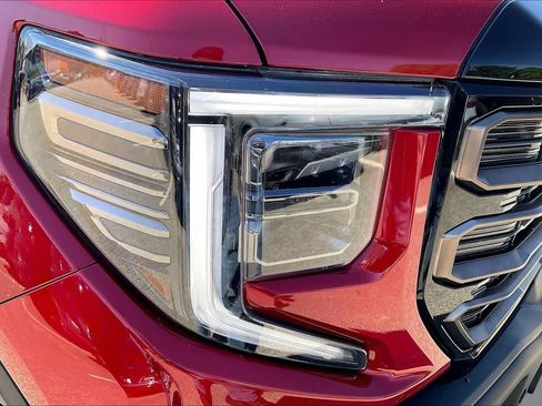 Used 2024 GMC Sierra 1500 AT4X w/ AT4X AEV Edition AWD/4WD image 26