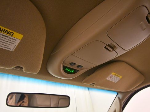 Used 2003 Ford F350 Lariat image 25