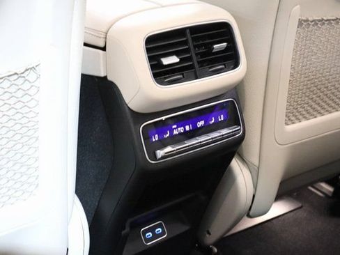 Used 2024 Mercedes-Benz GLE 580 4MATIC image 18