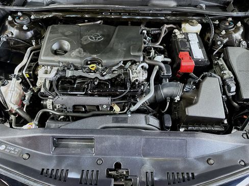 Used 2021 Toyota Camry SE FWD image 27